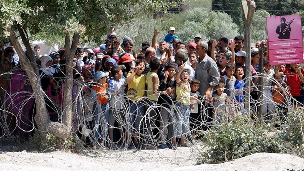 'Türkiye İran'dan gelebilecek mülteci akınına karşı önlem alıyor' Bloomberg'den flaş iddia