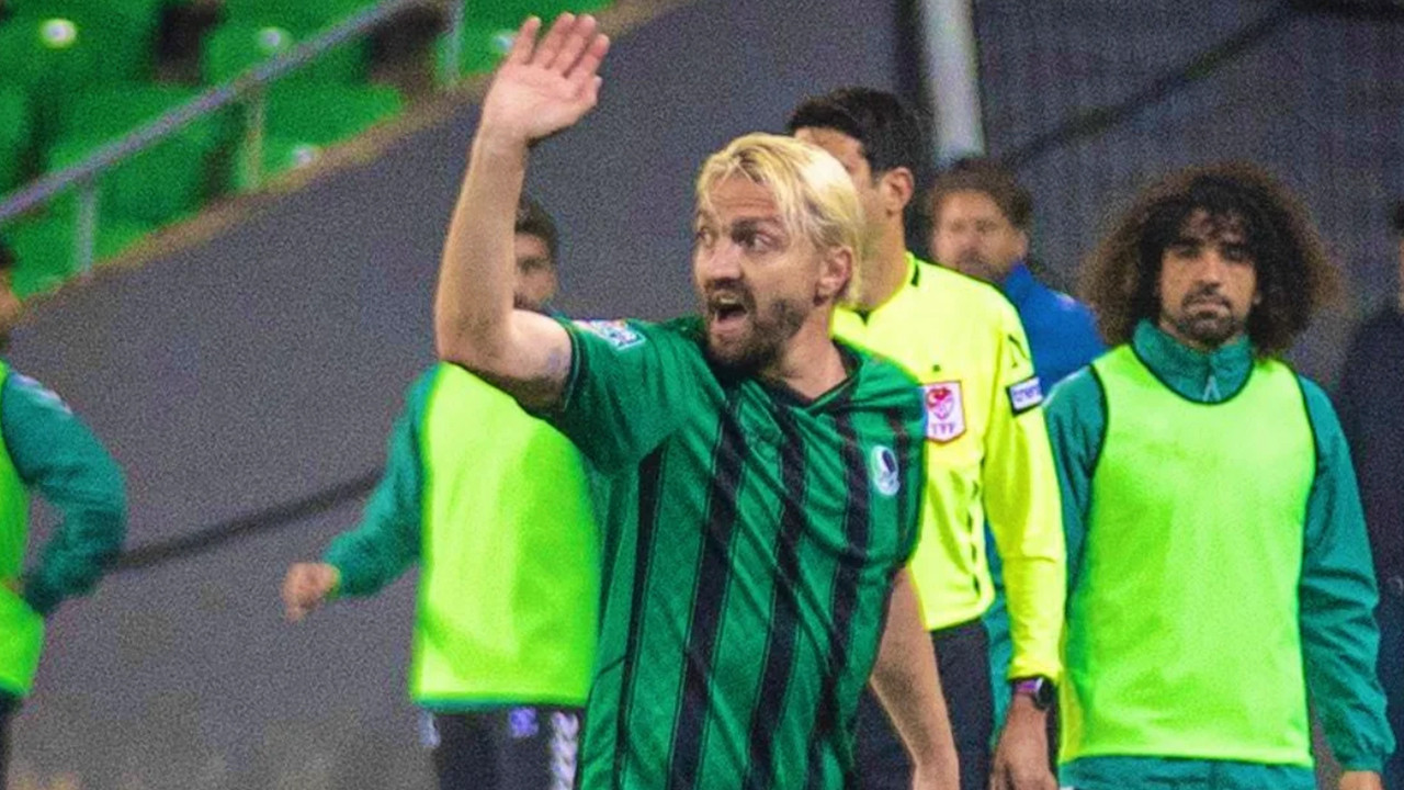 12 maçta 4 kırmızı kart görmüştü: Sakaryaspor, Caner Erkin ile yollarını ayırdı