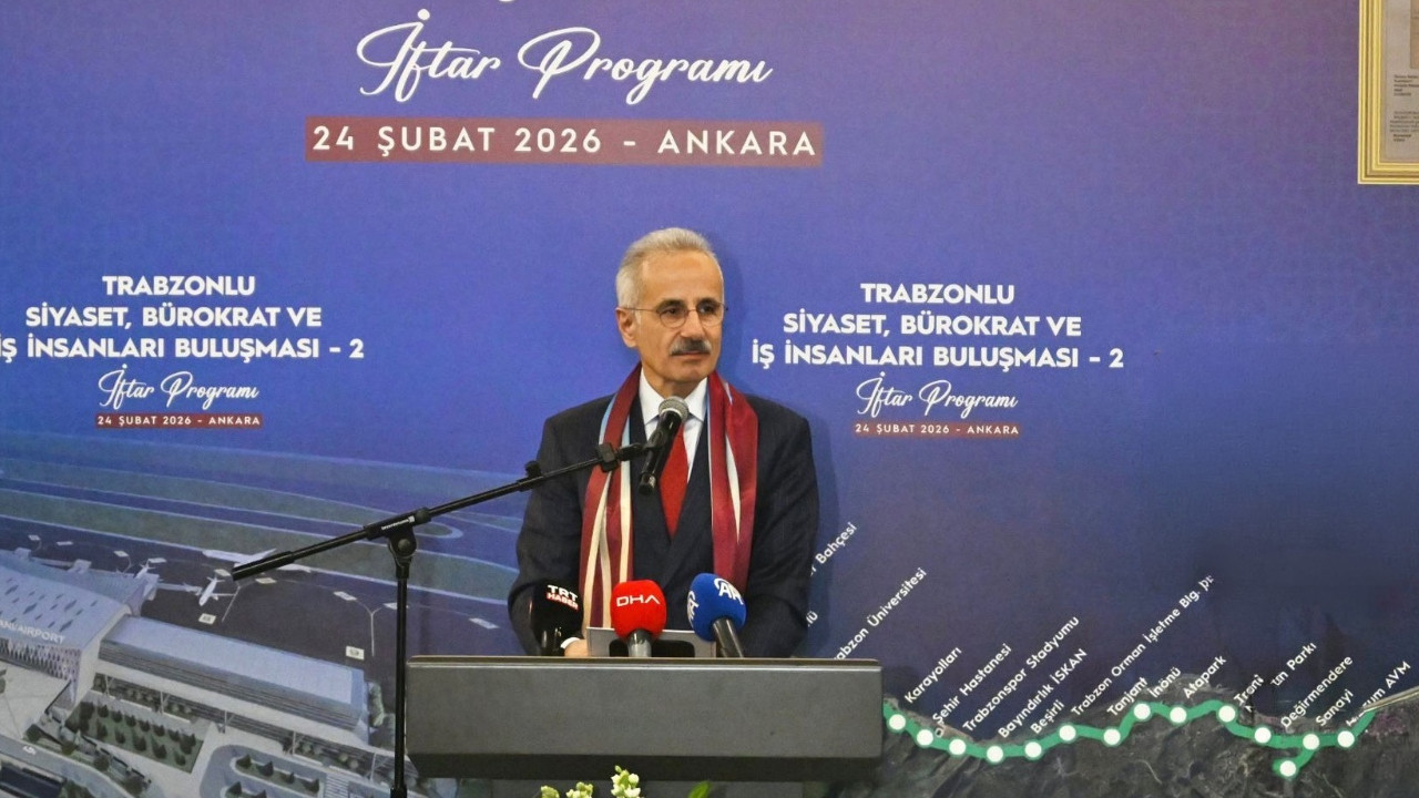 Bakan müjdeyi verdi: Trabzon-Samsun arası hızlı trenle 2 saate düşecek...