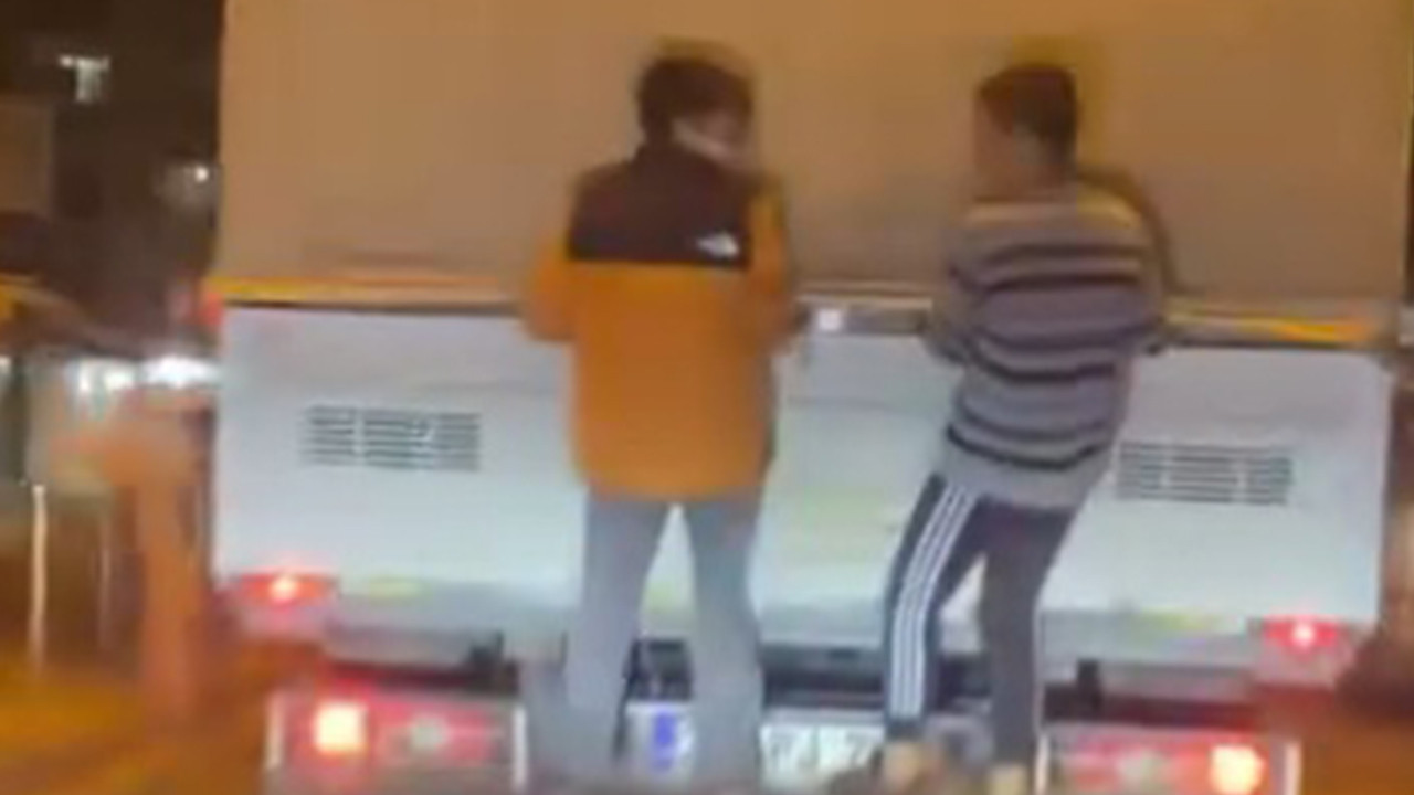 Çocukların tehlikeli yolculuğu yürekleri ağıza getirdi