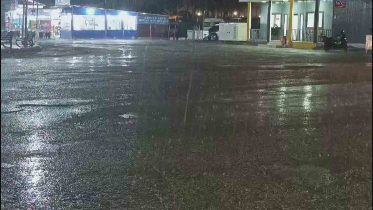 Hatay’da kuvvetli sağanak yağış