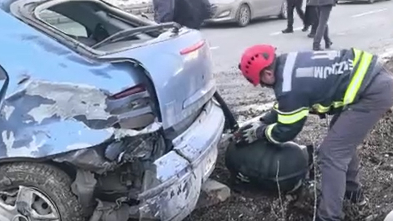 Kaza sonra görenler gözlerine inanamadı: Arabadan kopan LPG tankı korkuttu