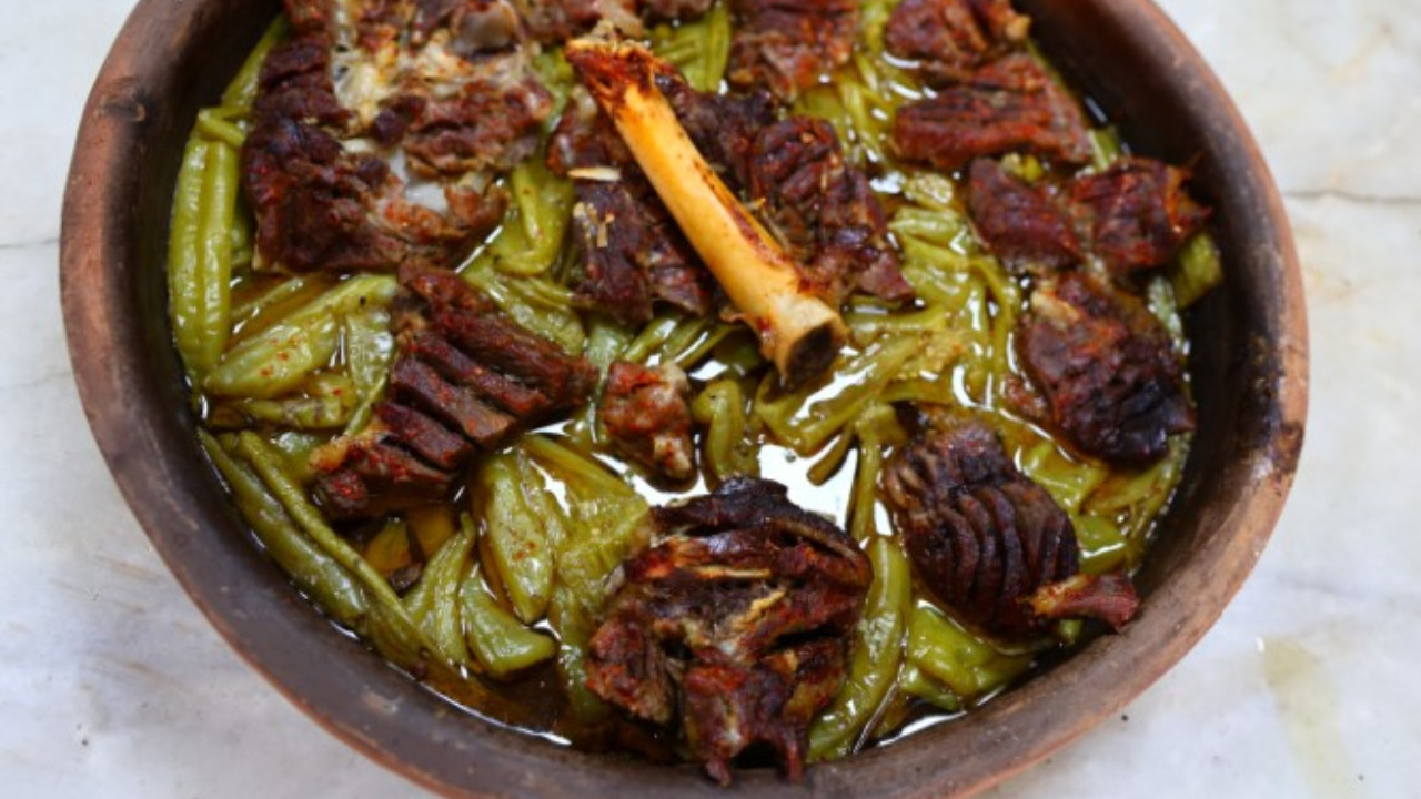 Ramazan'ın tescilli lezzetine yoğun ilgi: Hazırlanışı 5 dakika pişmesi 5 saat