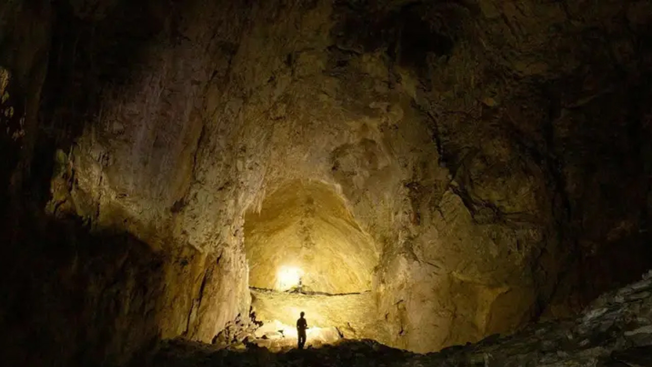 Zifiri karanlıkta fotosentez: Mağaralardan uzaya uzanan keşif