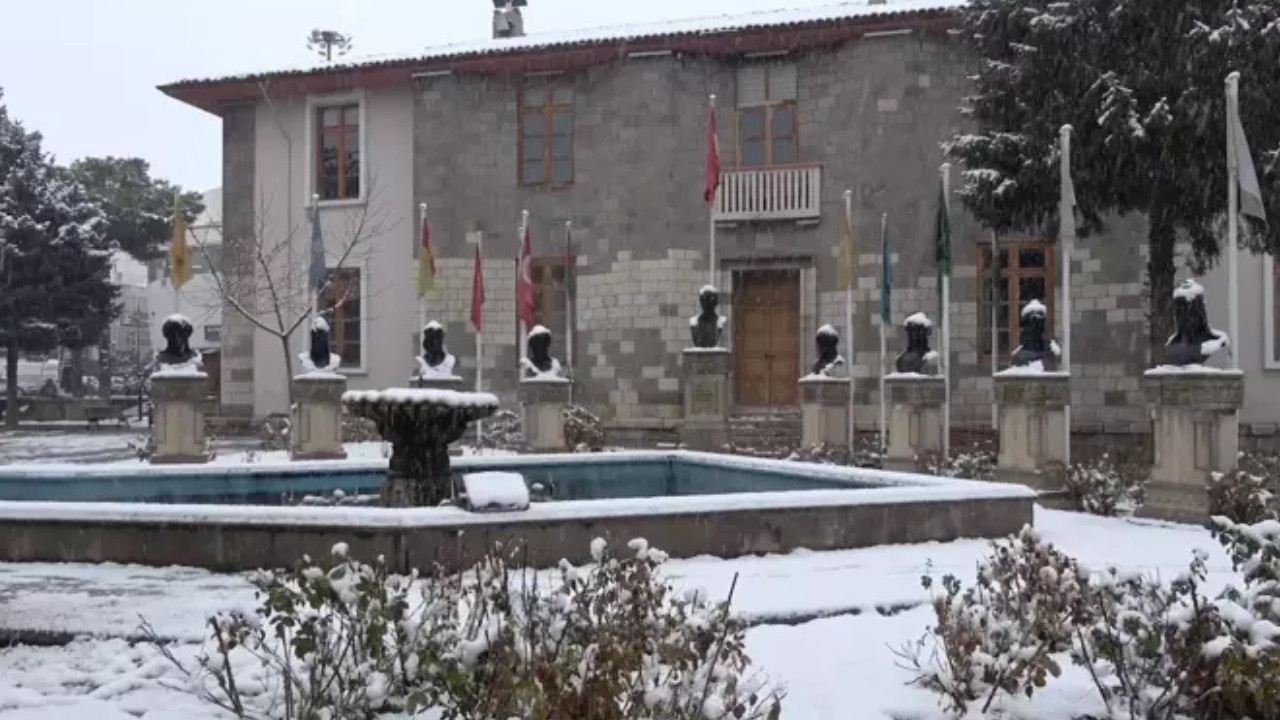 Erzincan'da eğitime kar engeli