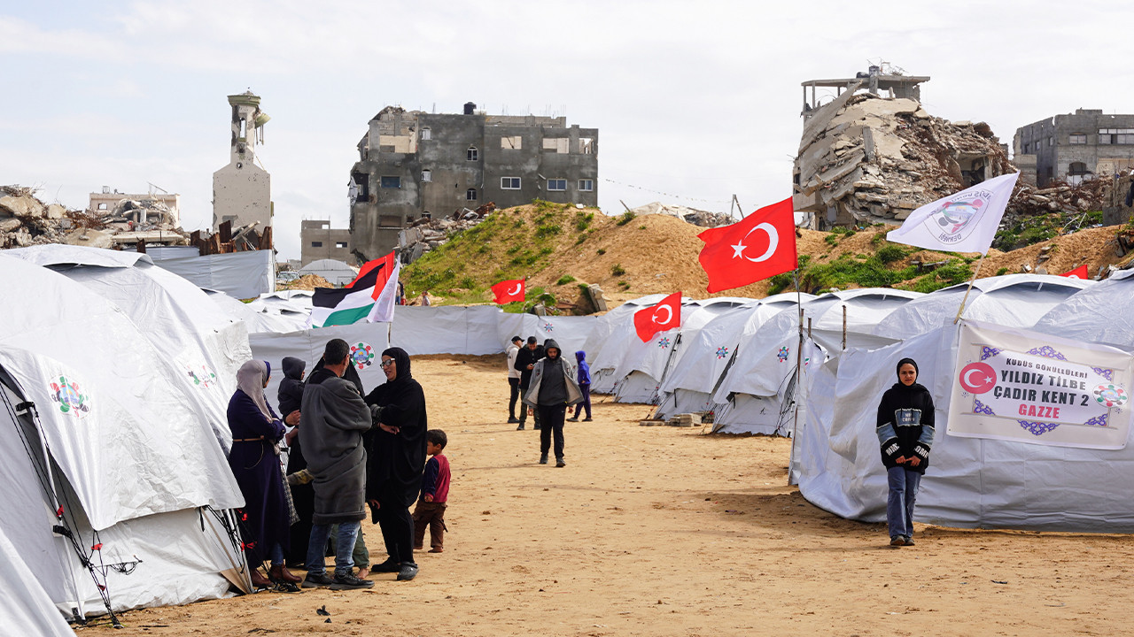 Yıldız Tilbe’den Gazze’ye büyük destek: Yeni çadır kent açıldı