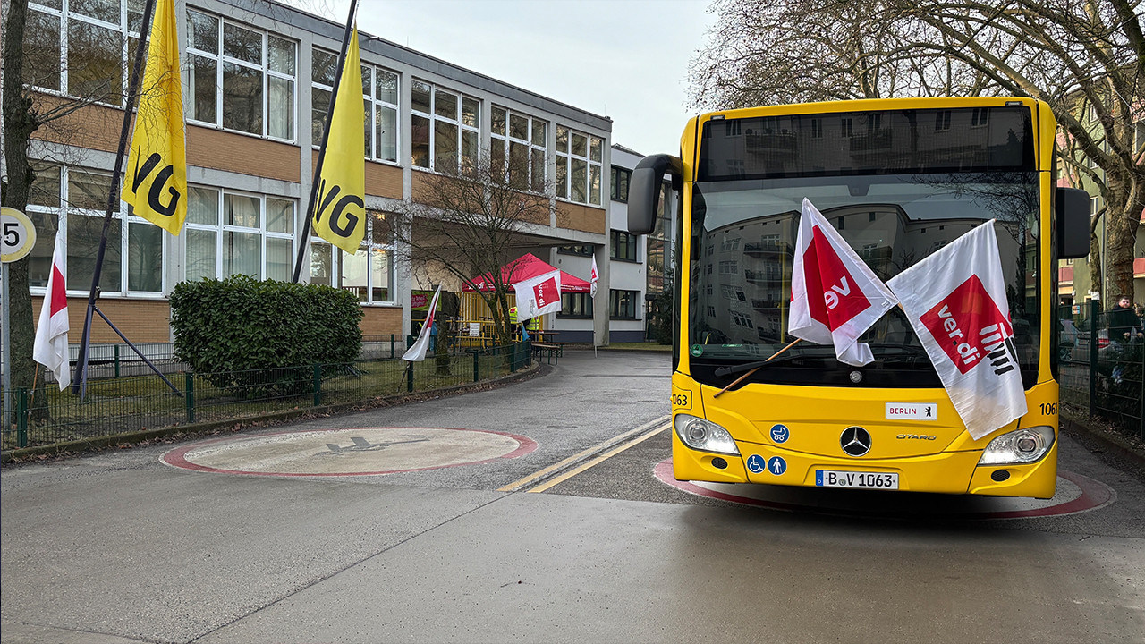 Almanya’da toplu taşıma çalışanları greve gitti: Büyük kentlerde kriz çıktı
