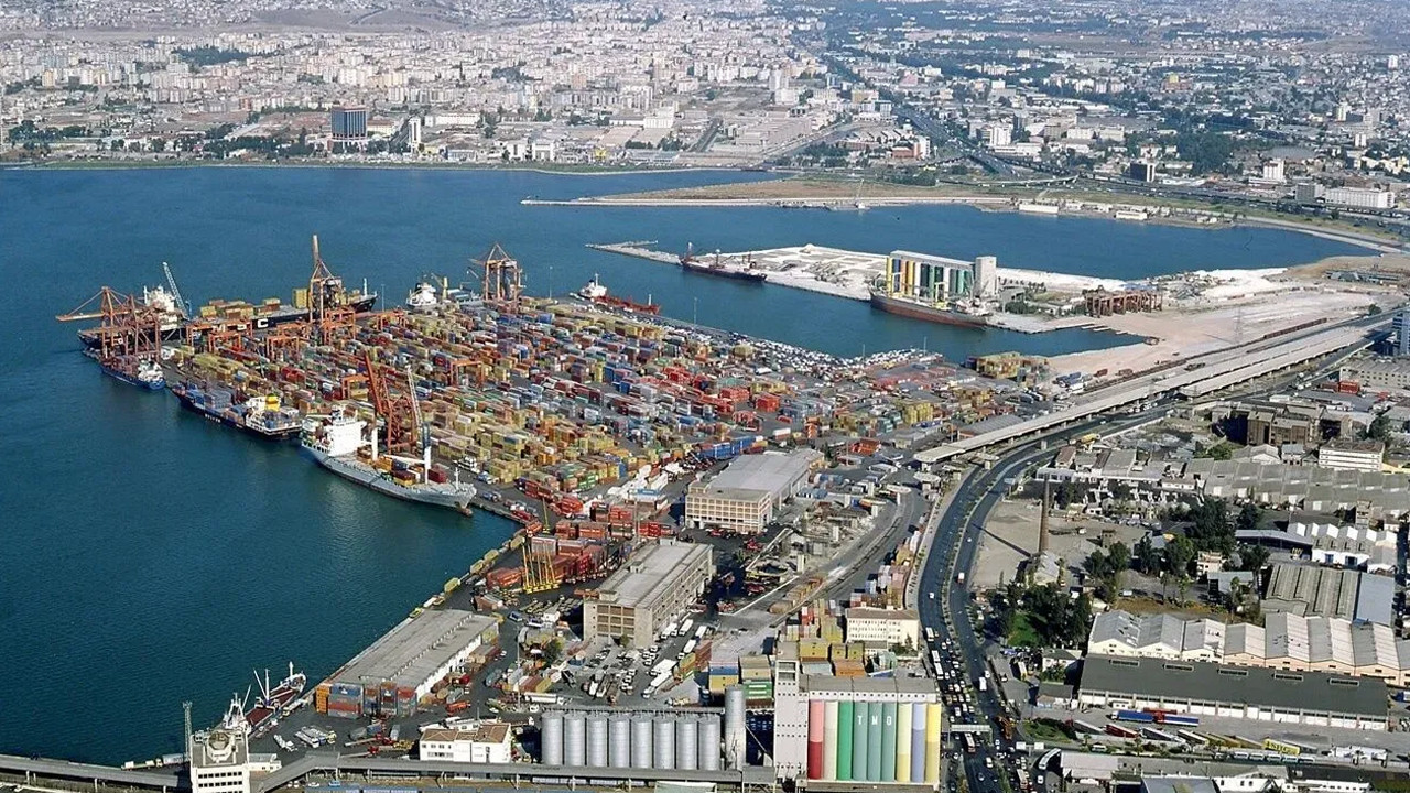 Alsancak Limanı Albayrak Grubu’na devredildi: Bilinçli olarak atıl bırakıldı