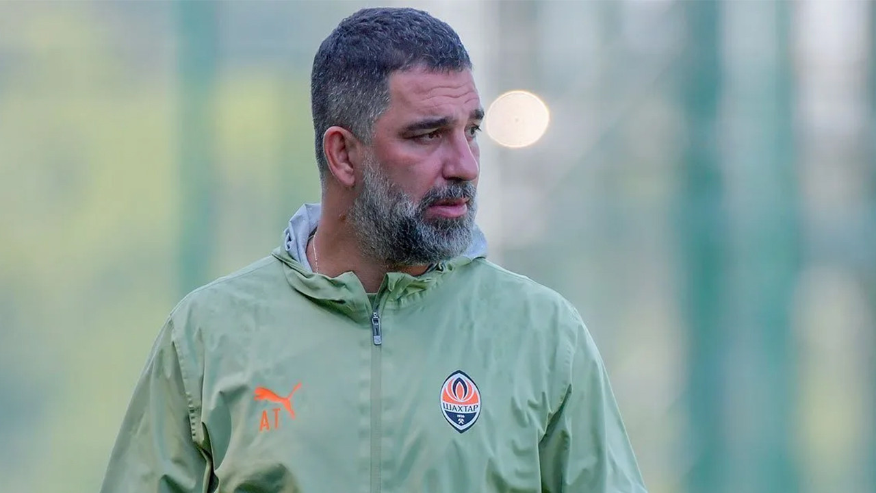 Arda Turan Konferans Ligi maçını İzmir'de oynamayı düşündüklerini açıkladı