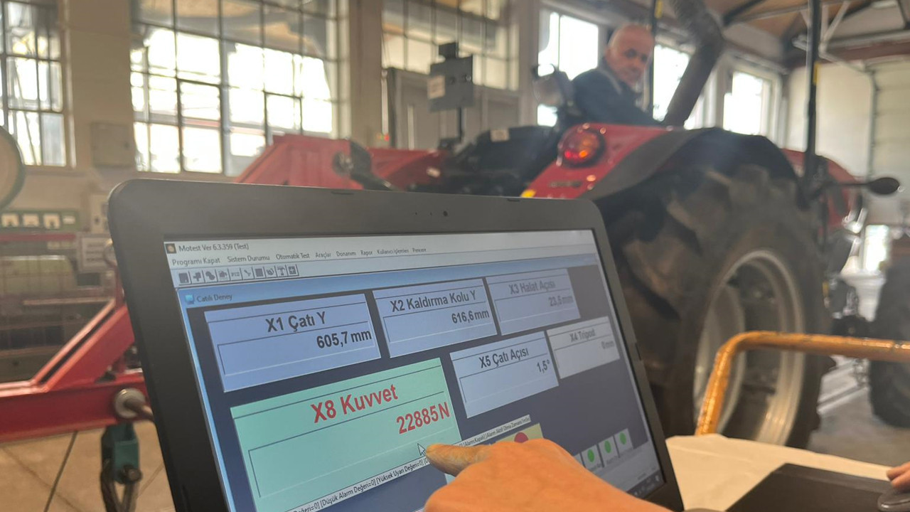 Traktörden pulluğa her şey test ediliyor: Tarlaya girmeden önceki son durak