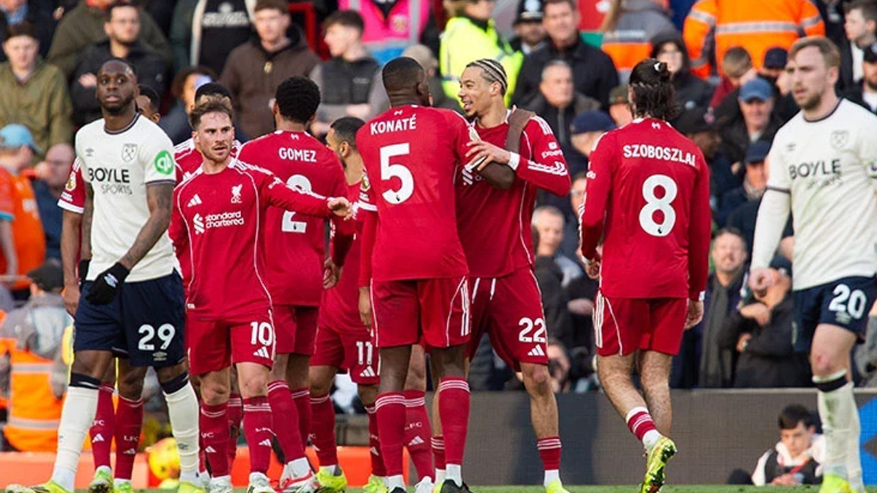 Galatasaray ile eşleşen Liverpool, West Ham karşısında farka koştu