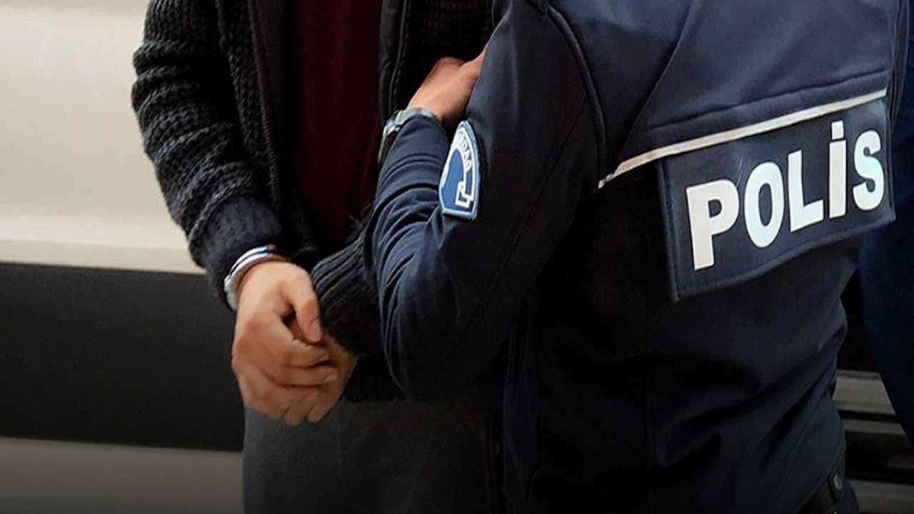 Keşan’da inanılmaz yöntem: Tüfeği halıya gizledi