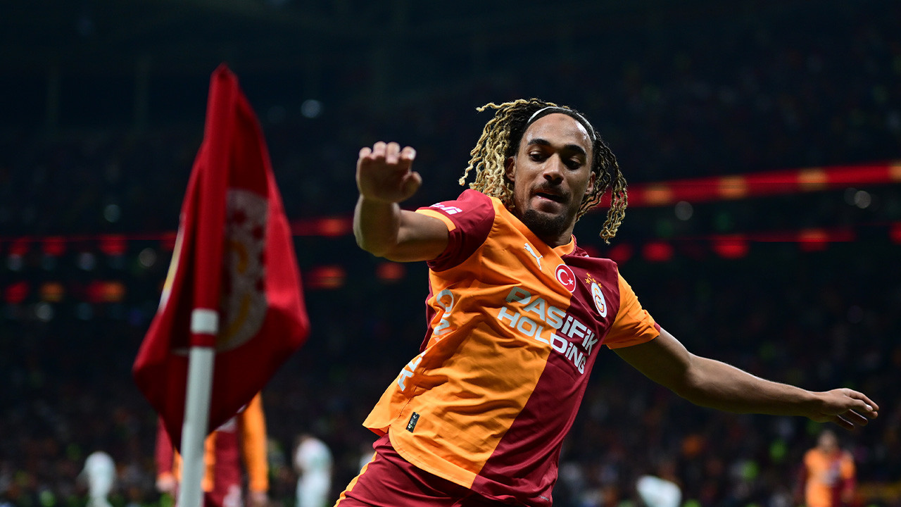 Sacha Boey: 'Kendimi Galatasaray'ın hizmetine adayacağım'