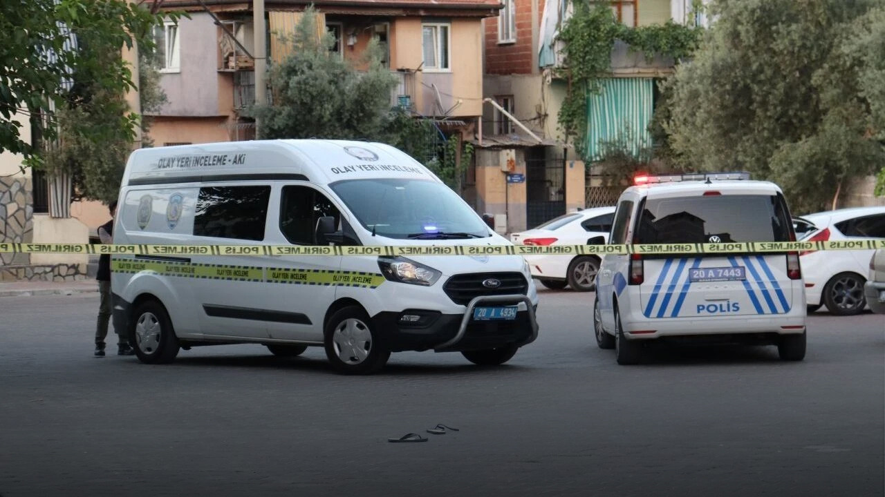 Sigara içti diye eşini 13 kez bıçakladı: Denizli’de kan donduran dehşet anları