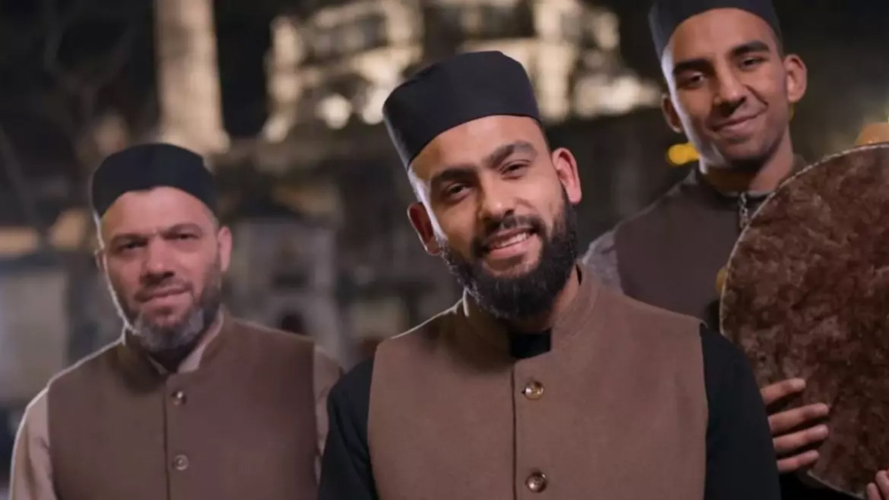 Celal Karatüre kimdir? Kabe'de Hacılar ilahisini söylen kim?