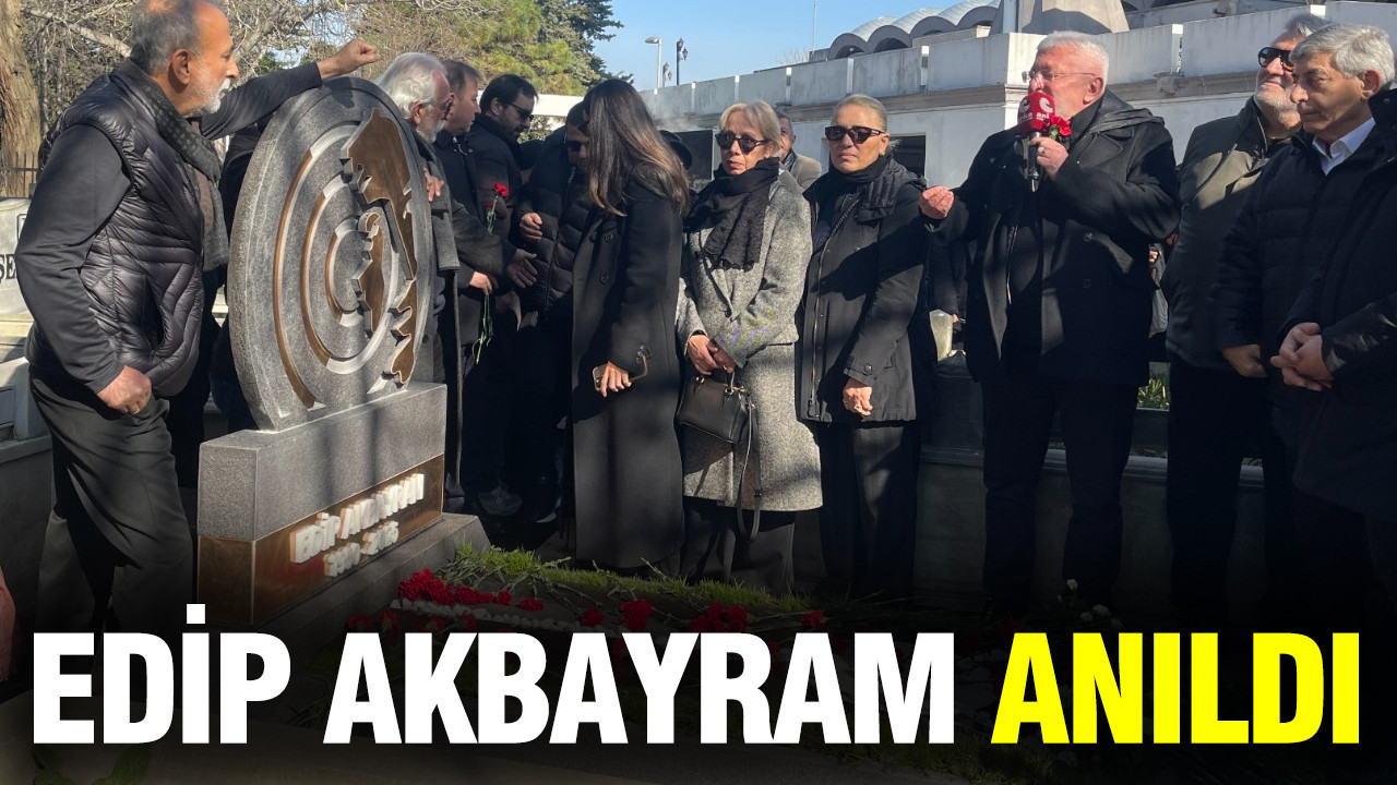 Edip Akbayram'ın anısına... Ailesi, sevenleri ve sanatçılar bir arada