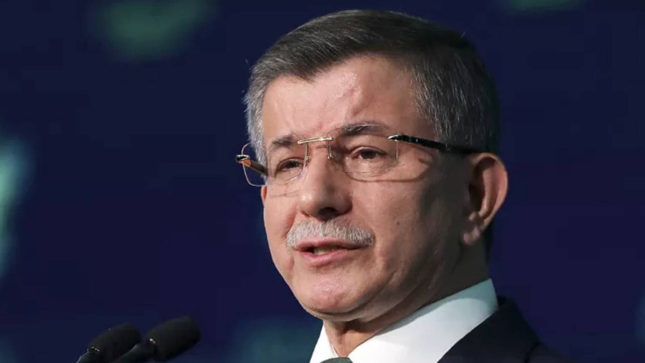 Ahmet Davutoğlu: Türkiye savaşın tarafı haline gelmemeli
