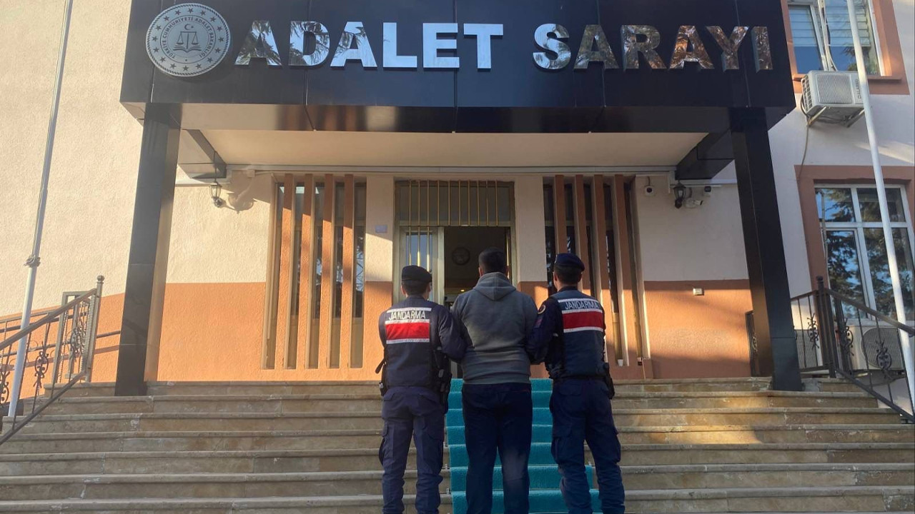 Bedelli askerlik için geldi, dolandırıcılık suçundan yakalandı