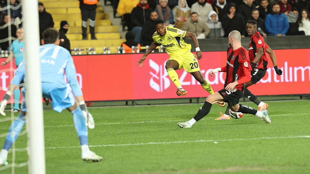 Fenerbahçe Gaziantep FK’yı 4-0 yenerek çeyrek finale yükseldi