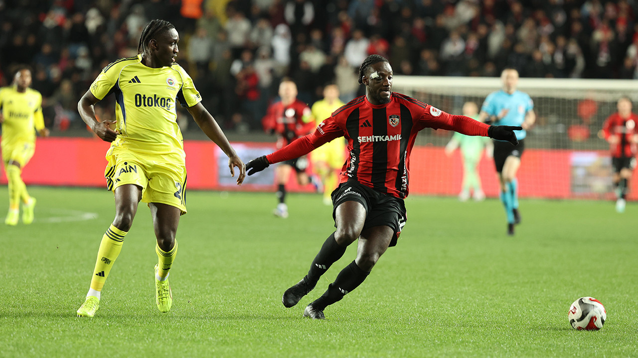 Fenerbahçe’de Sidiki Cherif seriye bağladı