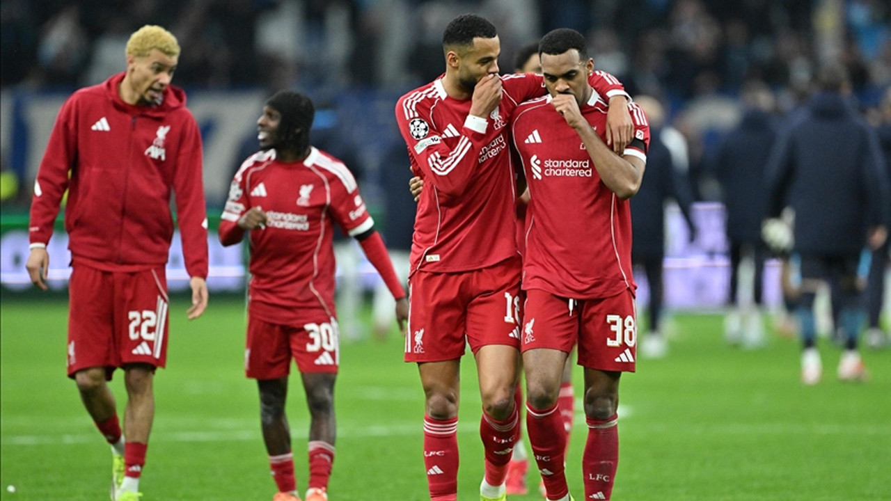 Galatasaray rakibi Liverpool, lig sonuncusu Wolverhampton'a yenildi