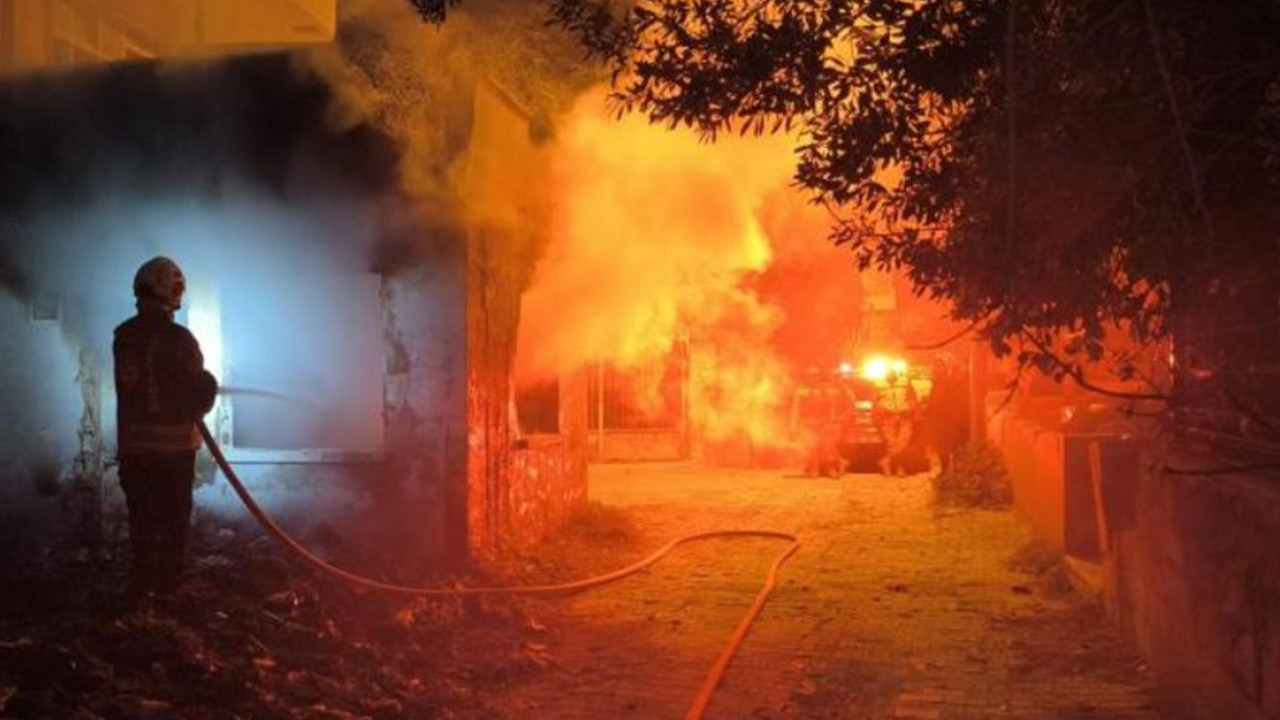 Samandağ'da yangın