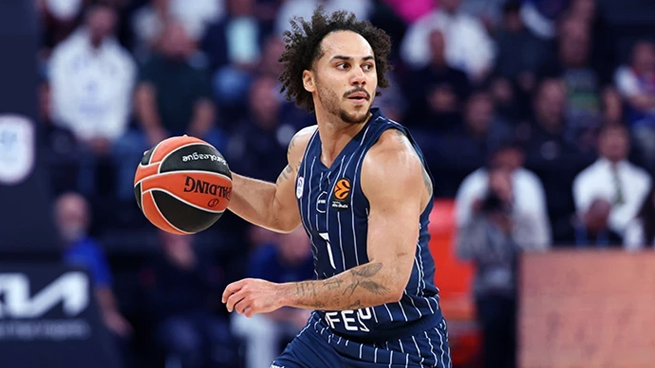 Anadolu Efes'ten Shane Larkin açıklaması: Sakatlığı uzadı
