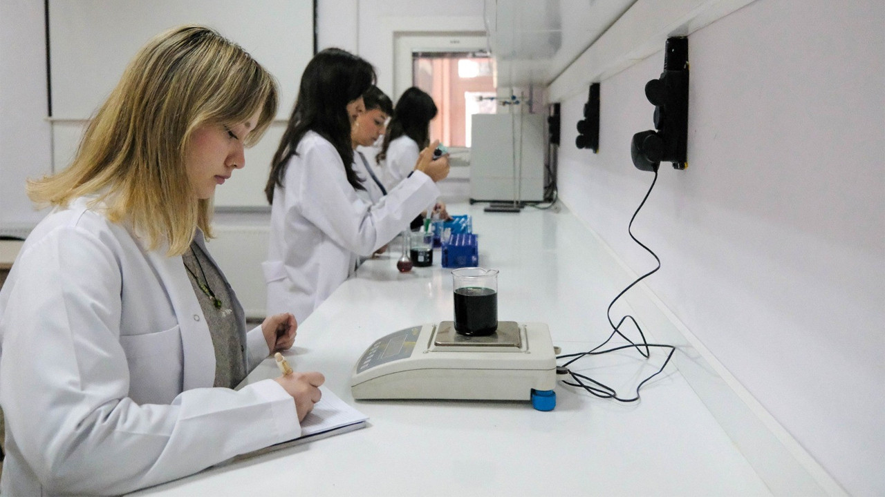 BŞEÜ’nün Analiz Laboratuvarı ziraat alanında akademik çalışmalara güç katıyor