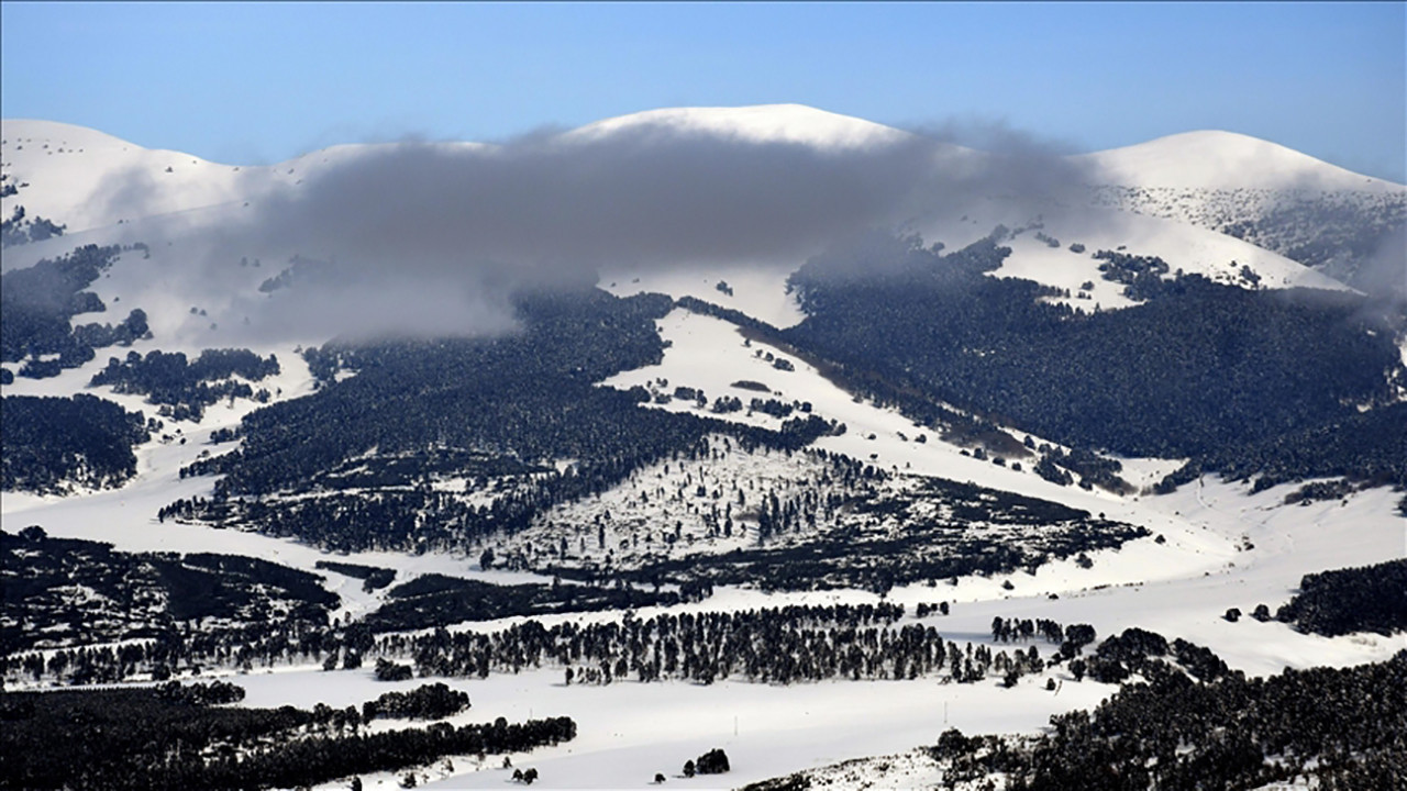 Kar atında gizlenen cennet: Sarıçam Ormanları dron dörüntülerinde