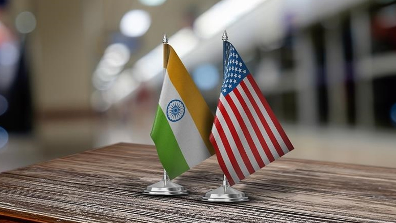 ABD, Hindistan'ın Rus petrolü alımına geçici olarak izin verdi