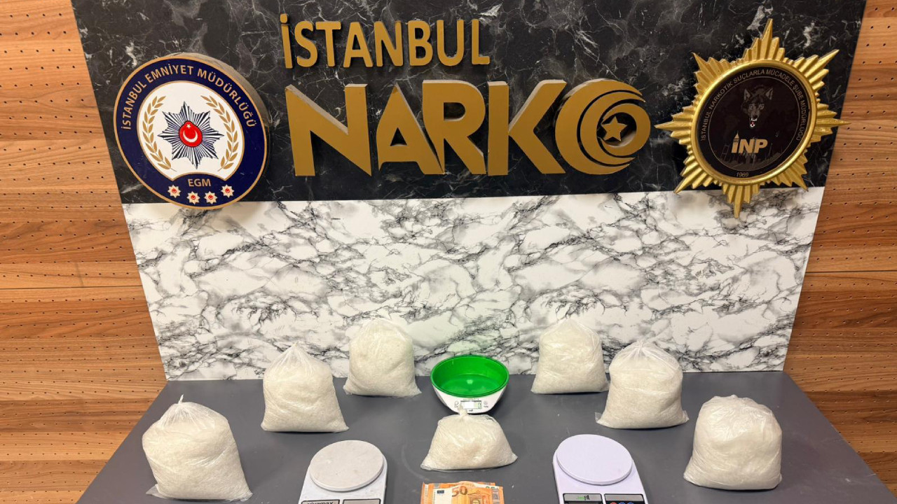 Fatih'te zehir tacirlerine operasyon