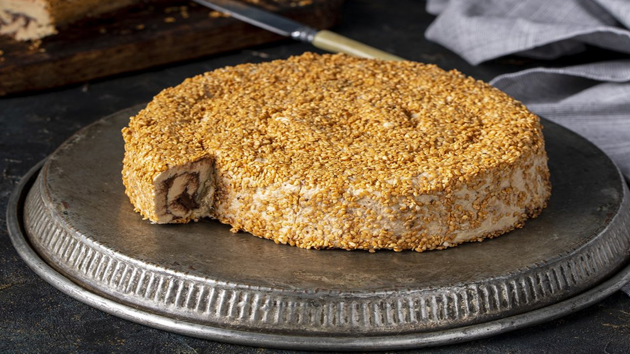 Misafir sofralarının yıldızı: Susamlı helva ile sağlıklı tatlı keyfi