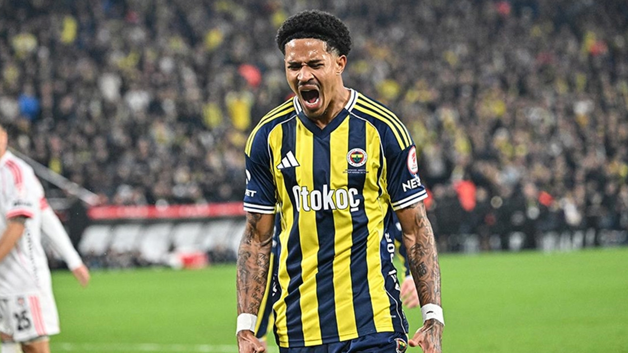 Oosterwolde Fenerbahçe formasıyla dalya demeye hazırlanıyor