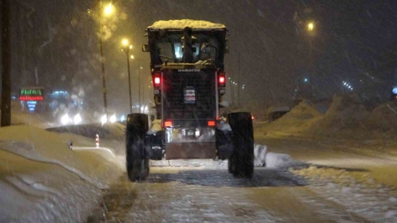 Bitlis mart ayında kara gömüldü