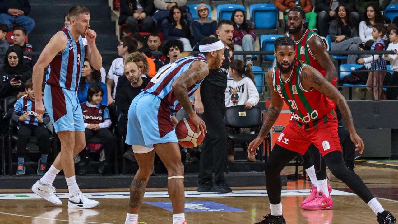 Trabzonspor'dan Karşıyaka'ya 10 sayı fark