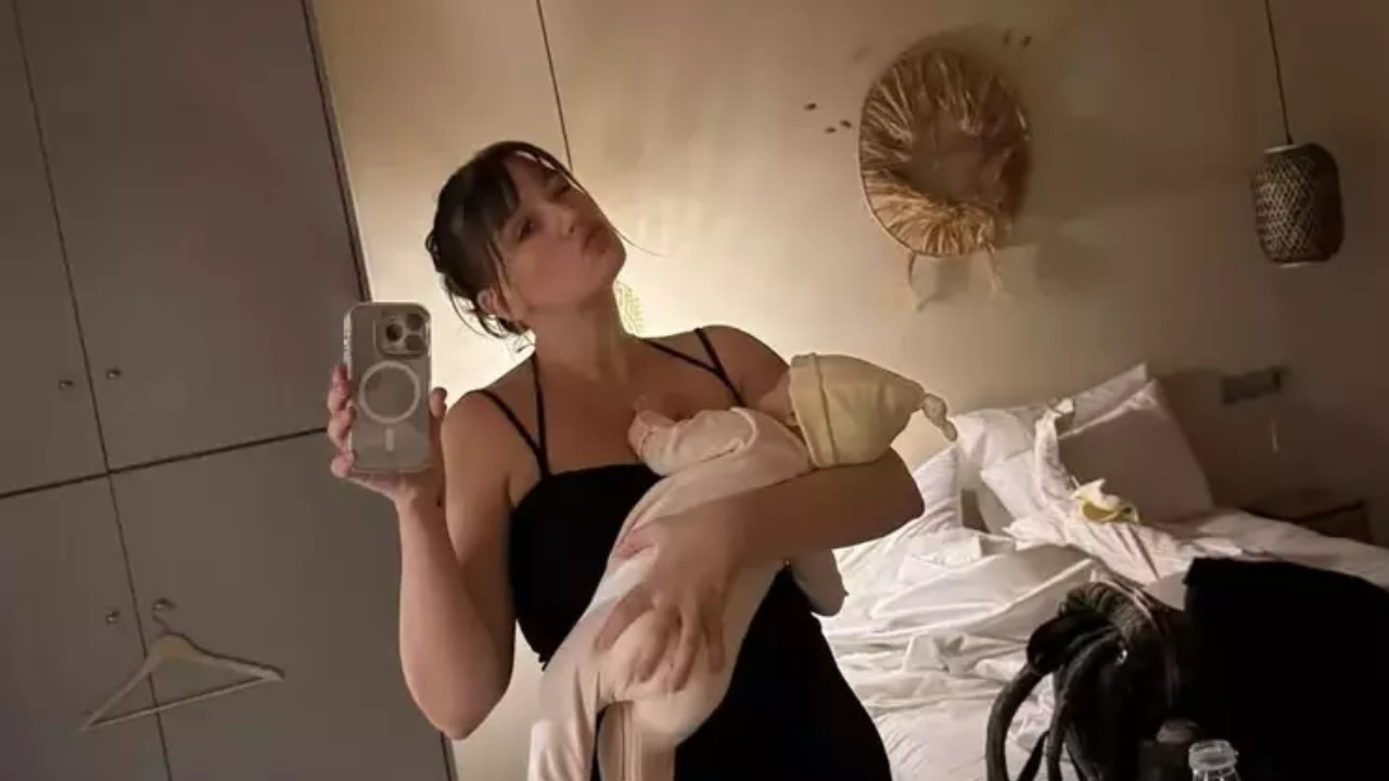 Gizem Karaca Instagram'dan sordu: 'Bebekler nasıl telefonu bilerek doğuyor?'