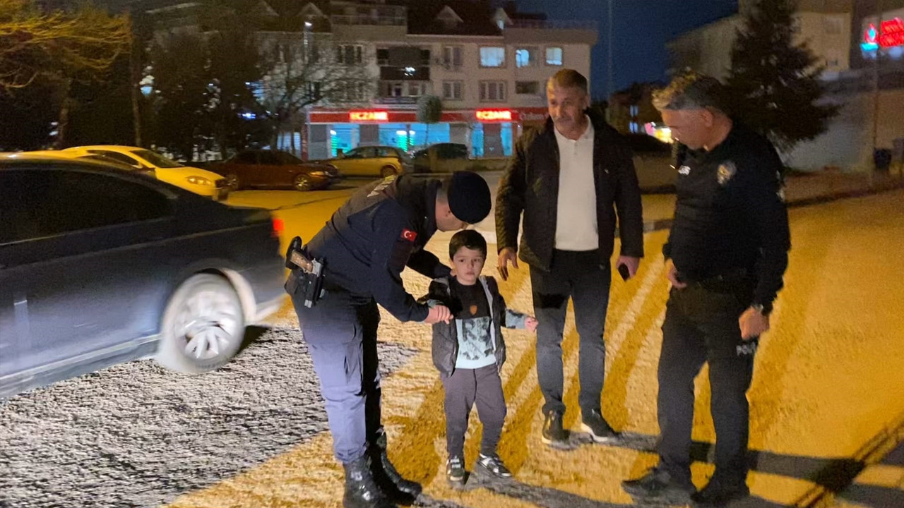 Hastanede hareketli saatler: 5 yaşındaki afacan, polis ve jandarmayı ayağa kaldırdı