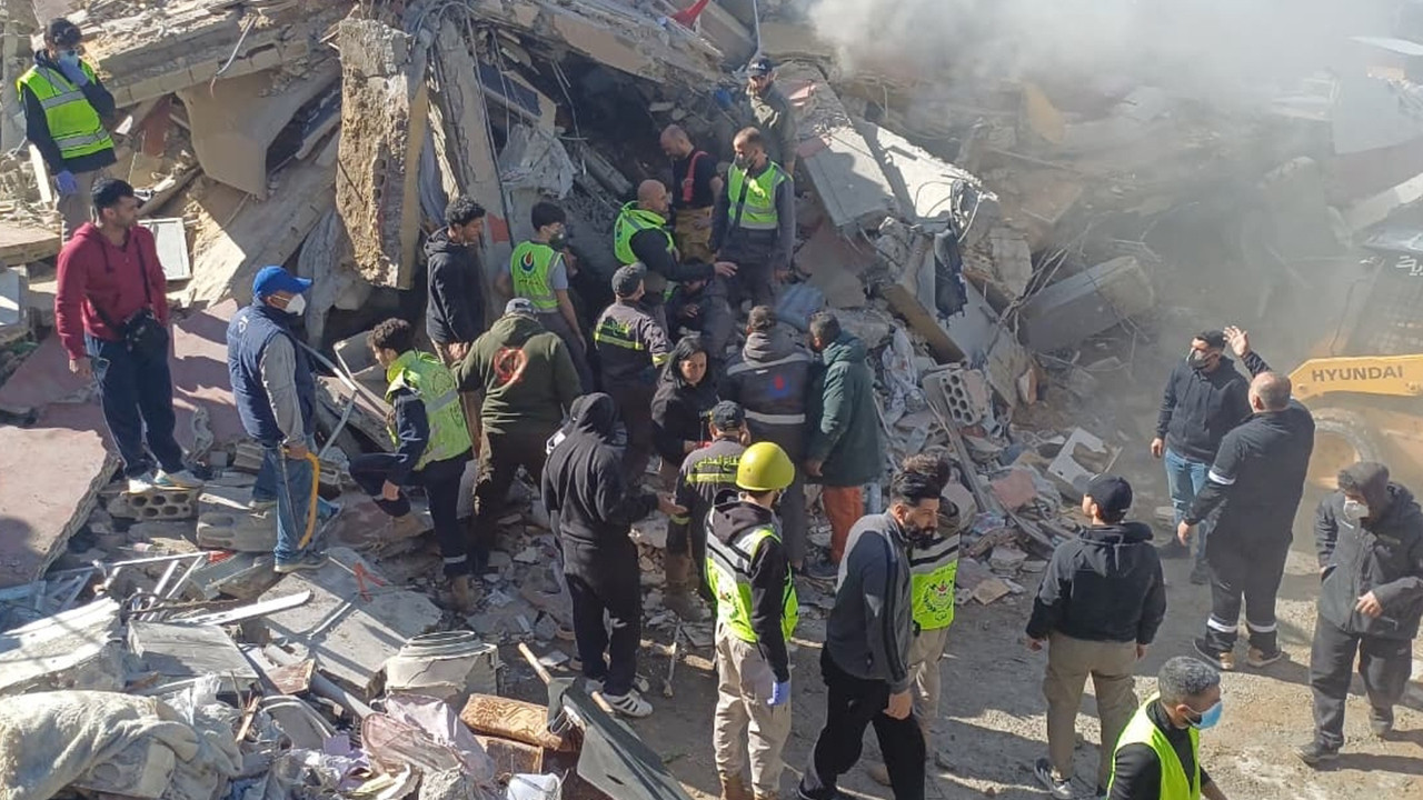 İsrail’in Lübnan’a saldırılarında 4 sağlık çalışanı yaralandı