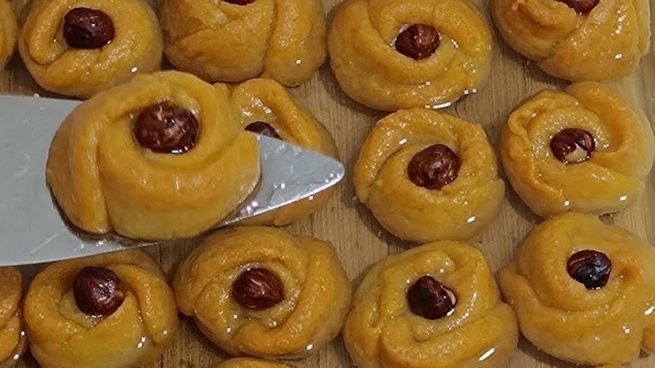 Evde pastane usulü gül tatlısı: Şekli şahane, lezzeti efsane