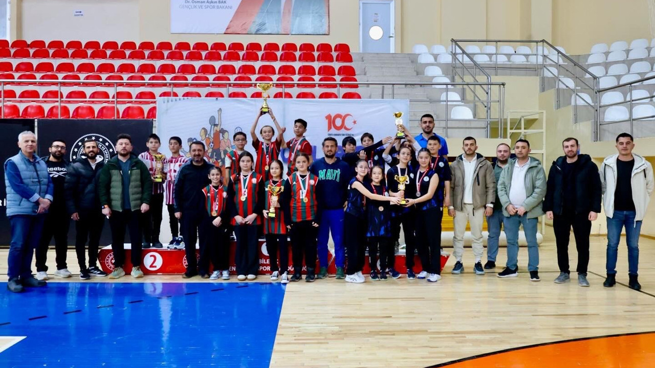 Masa Tenisi Küçükler İl Birinciliği müsabakalarına Osmaneli damgası