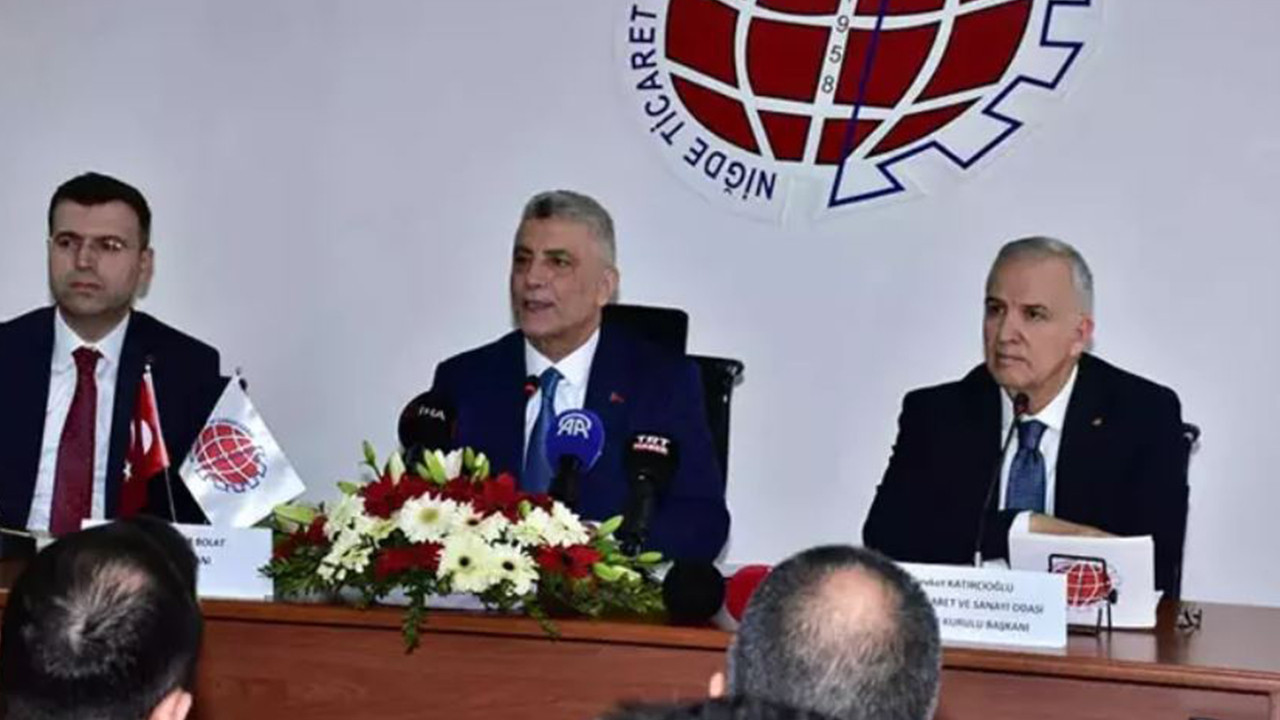 Bakan Bolat: İhracatımız geçen yıl sonunda 400 milyar dolara yaklaştı