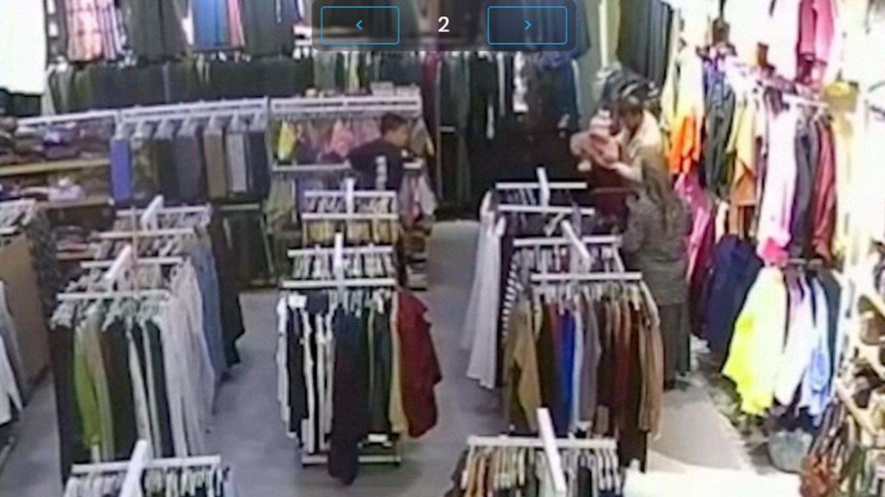 Bebeğin hayatını Heimlich manevrasıyla kurtardı