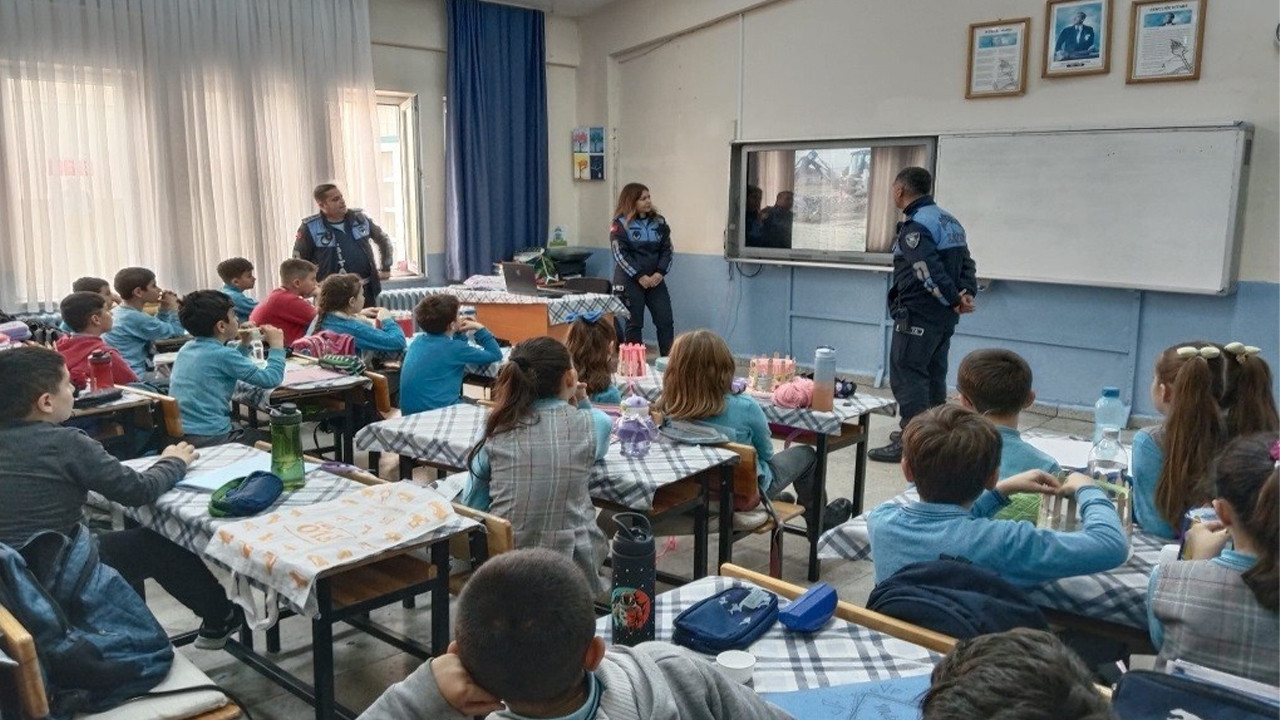 Büyükşehir Zabıtası’ndan öğrencilere meslek tanıtım etkinliği