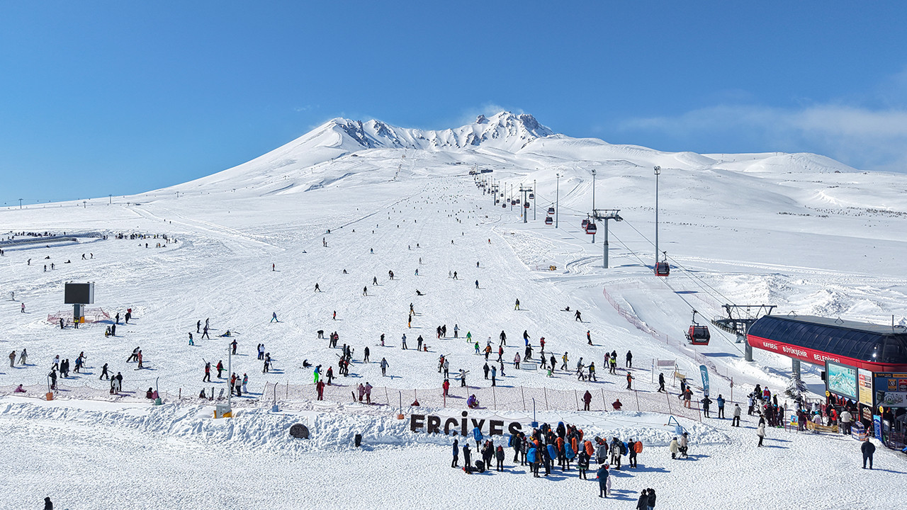 Erciyes’te sezon bitmeden ziyaretçi rekoru