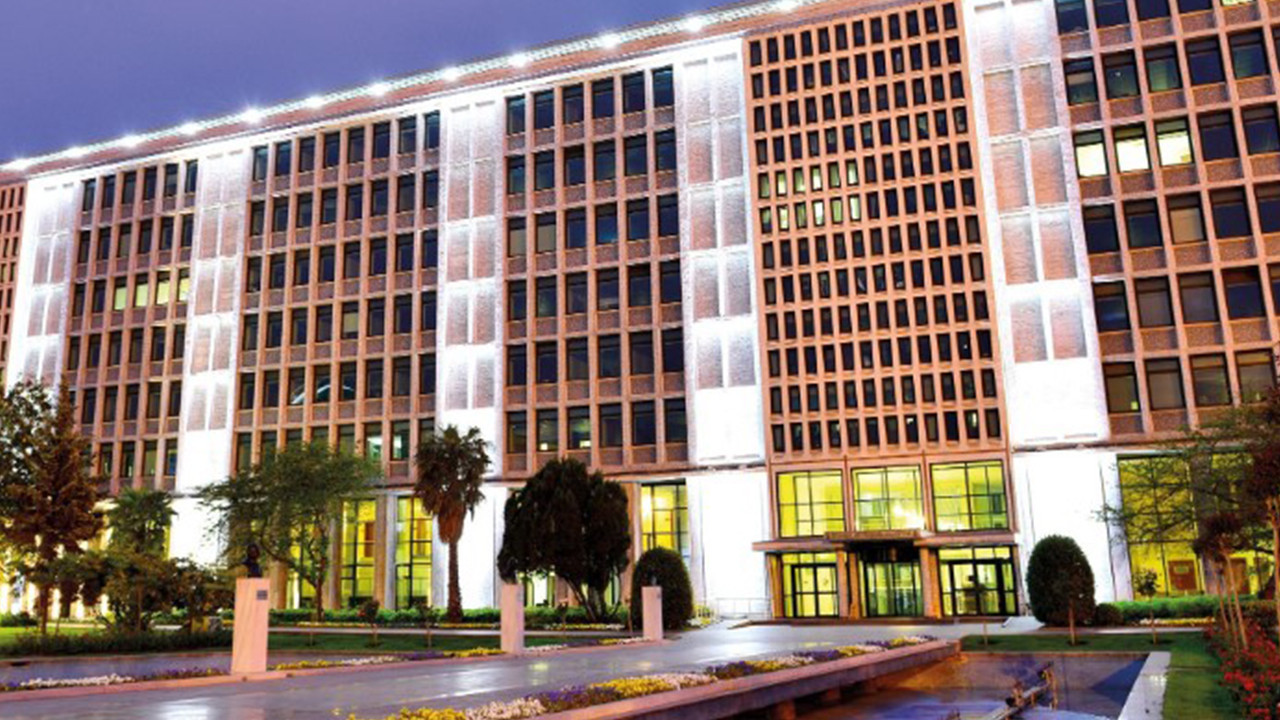 İBB'den 20 bin öğrenciye kıyafet yardımı