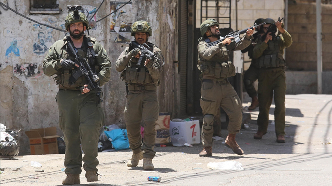 İsrail ordusu, işgal altındaki Batı Şeria'da 2 Filistinliyi öldürdü
