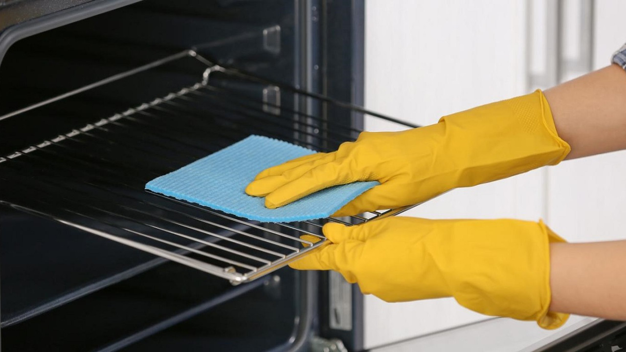 Mutfakta bahar temizliği: Aspiratör ve fırın parlatmanın püf noktaları