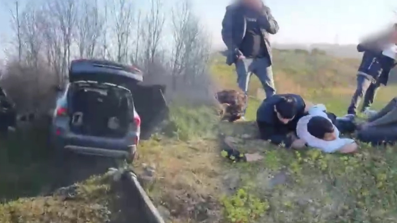 Sakarya’da nefes kesen kovalamaca ile yakalandılar: Lüks ciple insan kaçakçılığı