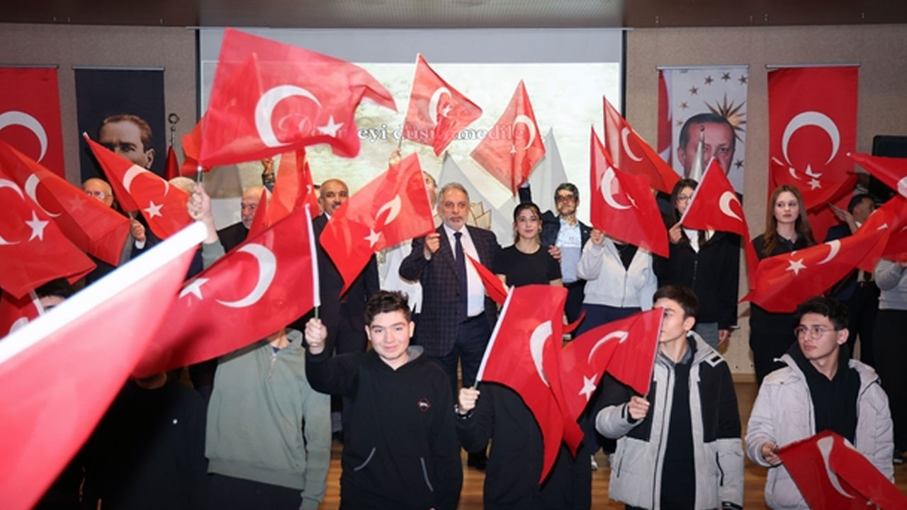 Talas’ta duygu dolu İstiklal Marşı ve Çanakkale Zaferi Anma Programı