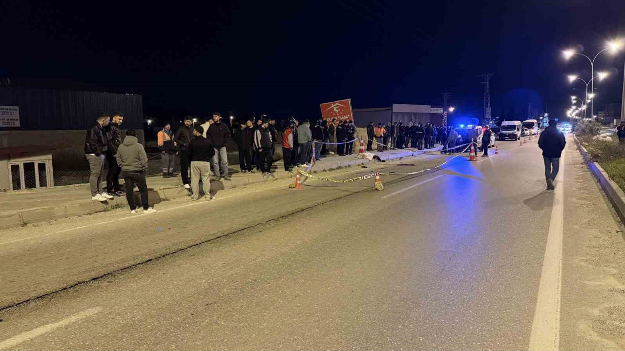 Belediye otobüsüyle çarpışan motosiklet sürücüsü hayatını kaybetti